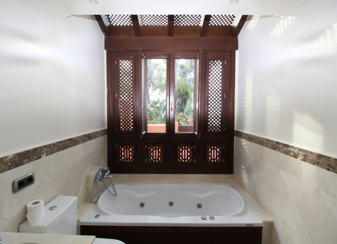 Townhouse Semi Detached in The Golden Mile - 9