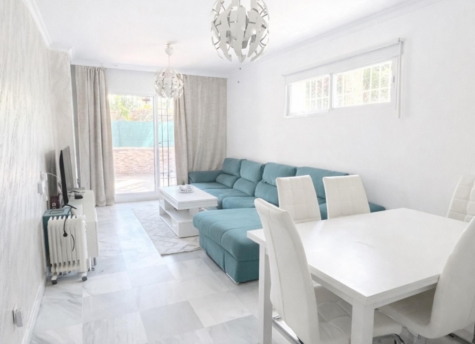 Apartamento Planta Baja en Aloha - 2