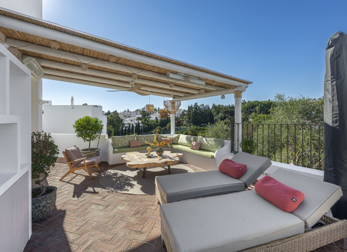 Townhouse Terraced in The Golden Mile - 3