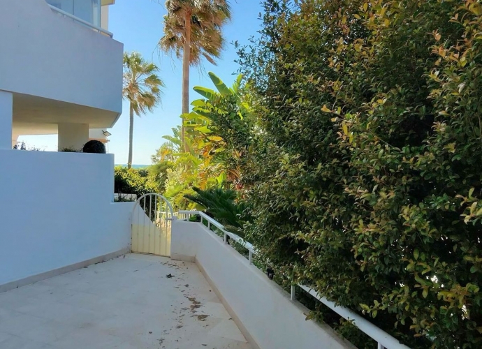 Apartamento Planta Baja en Puerto Banús - 10