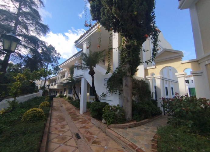 Apartamento Planta Baja en Aloha - 6