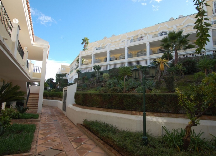Apartamento Planta Baja en Aloha - 8