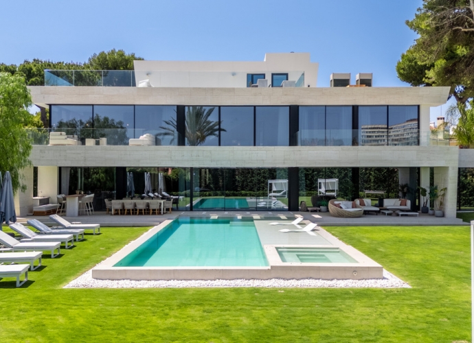 Villa indépendante situé à Los Monteros - 1