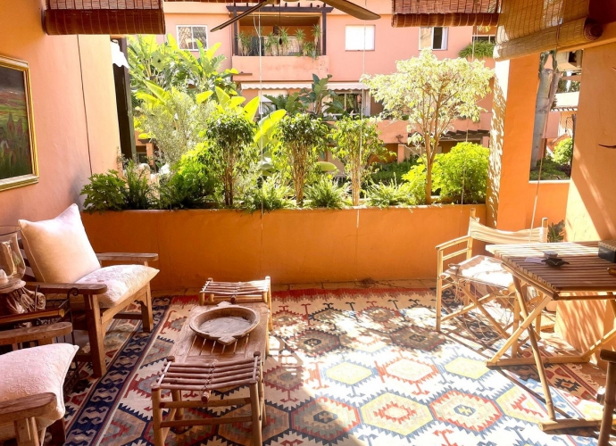Apartamento Planta Media en The Golden Mile - 1