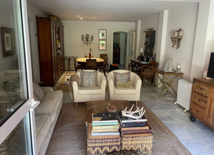 Apartamento Planta Media en The Golden Mile - 2