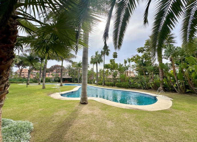 Apartamento Planta Media en Puerto Banús - 2