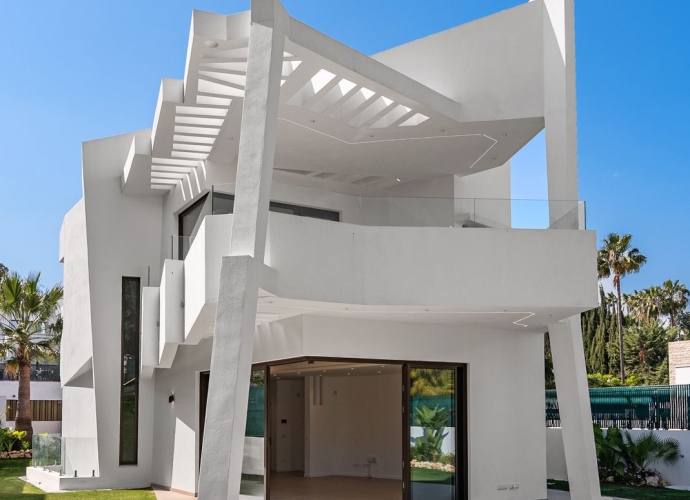 Villa Detached in Atalaya - 3