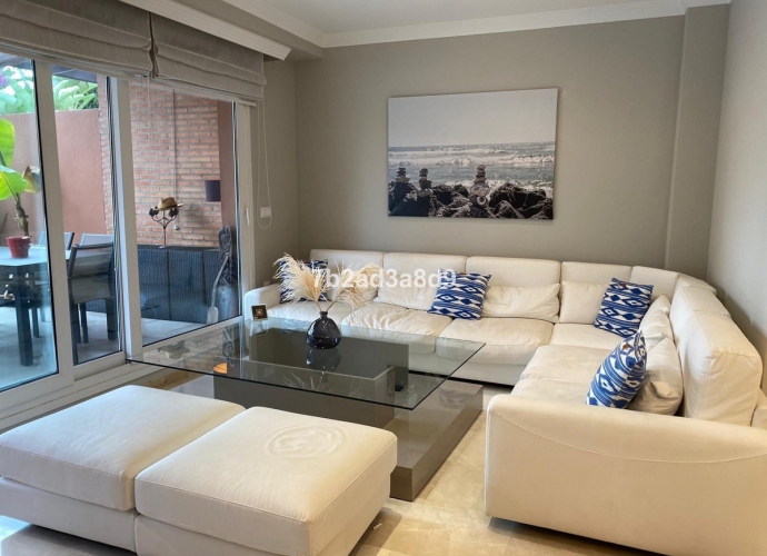 Townhouse Terraced in Bahía de Marbella - 3