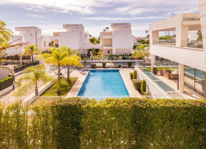 Villa Independiente en San Pedro de Alcántara - 1