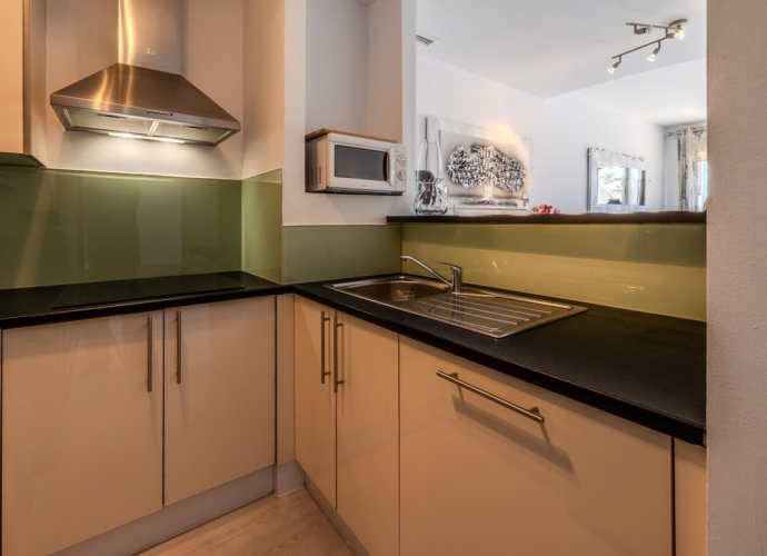 Apartamento Planta Media en Marbella - 8