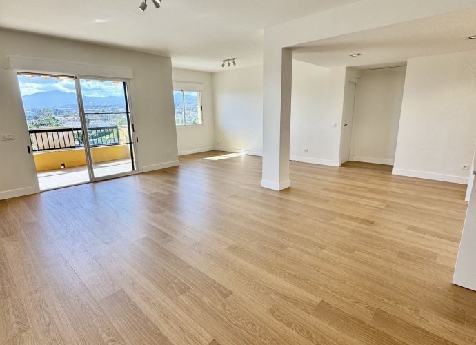 Apartamento Planta Media en San Pedro de Alcántara - 1