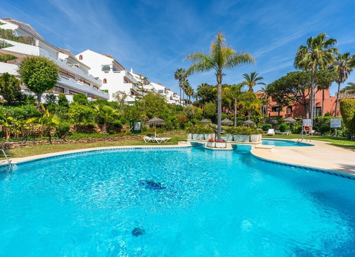Apartamento Planta Media en Marbella - 2