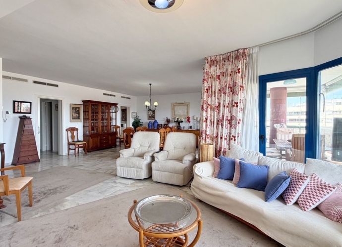 Apartamento Planta Media en Marbella - 8