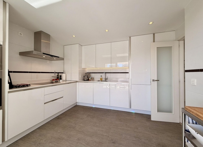 Appartement milieu d’Etage situé à Benahavís - 8