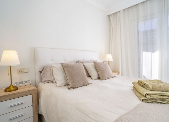 Apartamento Planta Media en Puerto Banús - 2