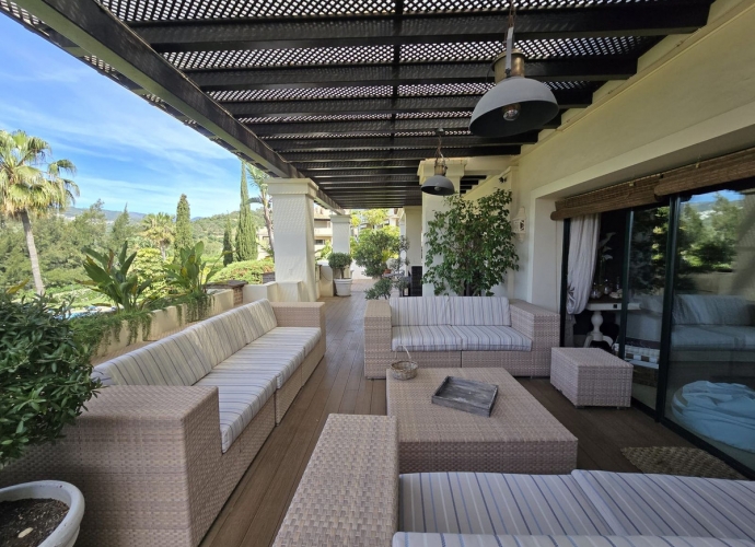 Appartement milieu d’Etage situé à Benahavís - 10