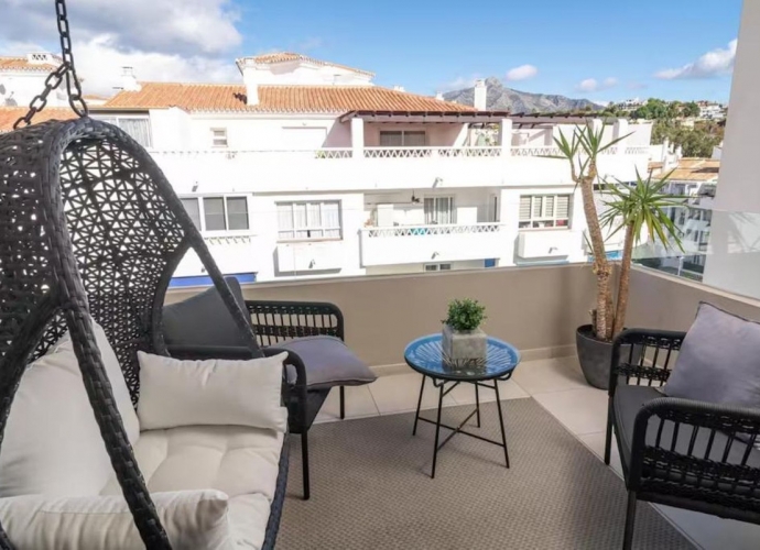 Apartamento Planta Media en Nueva Andalucía - 1