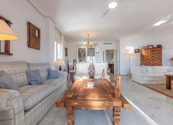 Apartment Ground Floor in Bahía de Marbella - 2