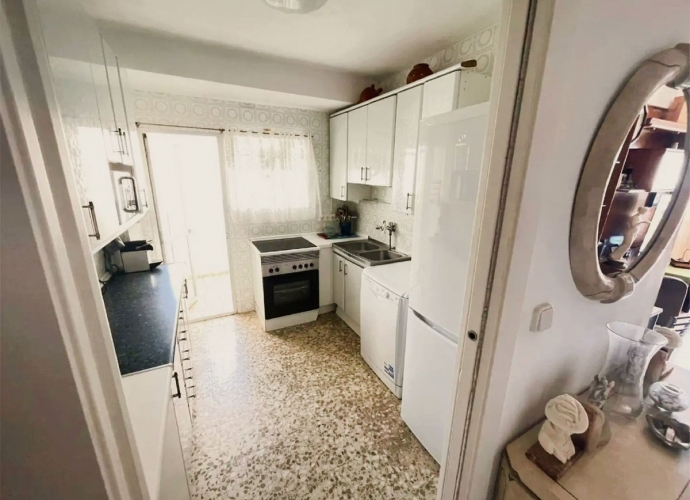 Apartamento Planta Media en Marbella - 8