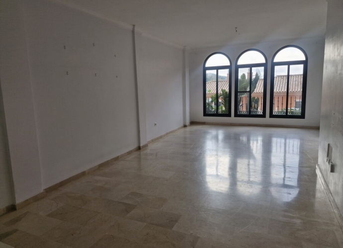 Appartement milieu d’Etage situé à Elviria - 4