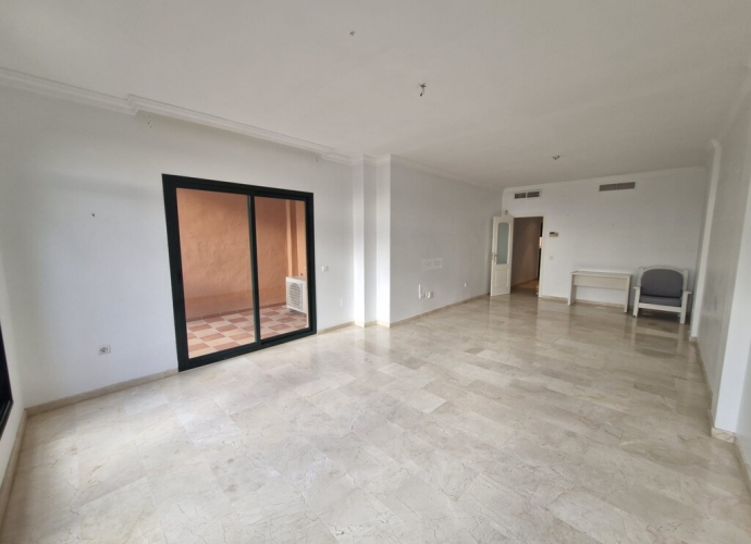 Appartement milieu d’Etage situé à Elviria - 6