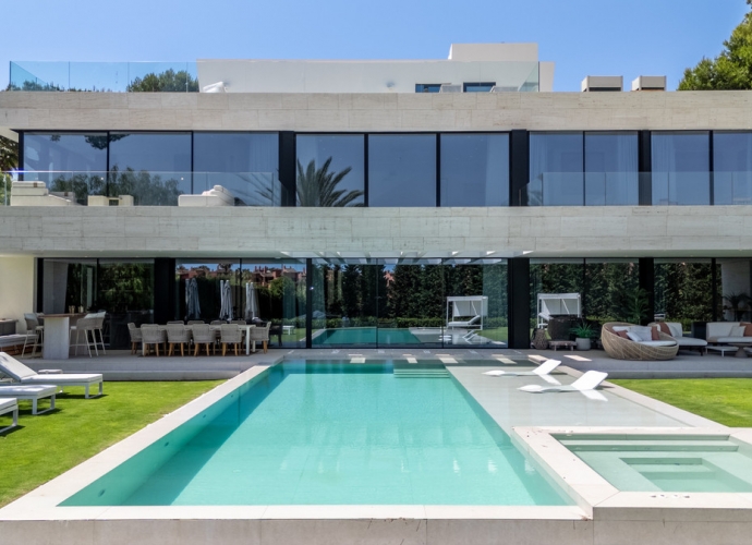 Villa Independiente en Los Monteros - 7