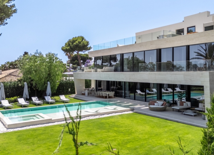 Villa Independiente en Los Monteros - 8