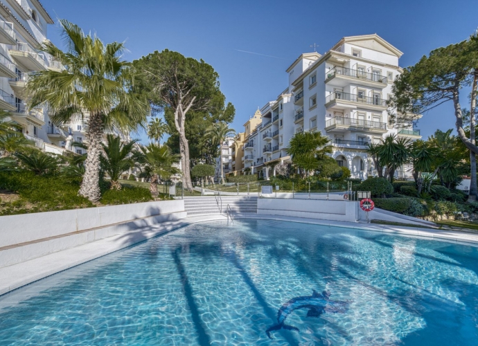Apartamento Planta Baja en Puerto Banús - 1
