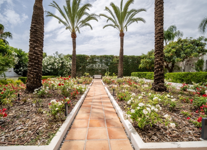 Villa Independiente en Sierra Blanca - 3