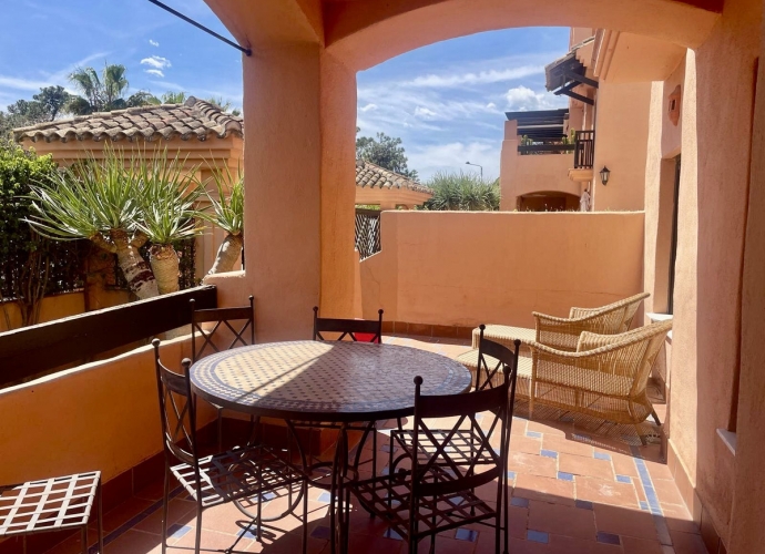 Apartamento Planta Baja en Hacienda del Sol - 2