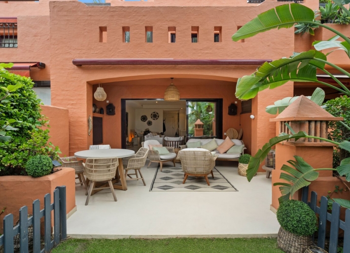 Townhouse Terraced in The Golden Mile - 1