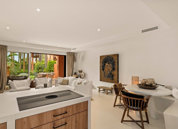 Townhouse Terraced in The Golden Mile - 9