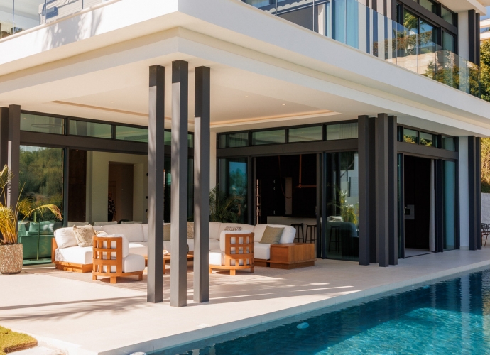 Villa Detached in The Golden Mile - 4
