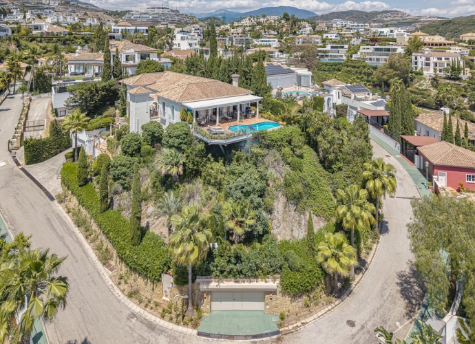 Villa Independiente en Benahavís - 2