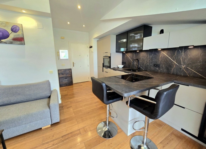 Apartment Penthouse in The Golden Mile - 3