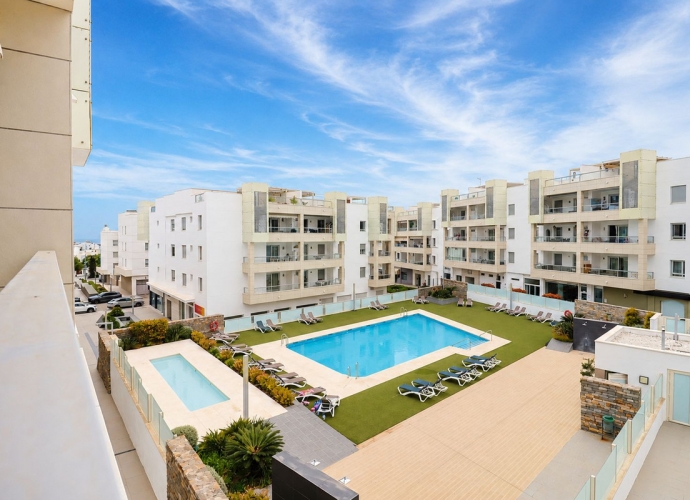 Apartamento Planta Media en San Pedro de Alcántara - 1