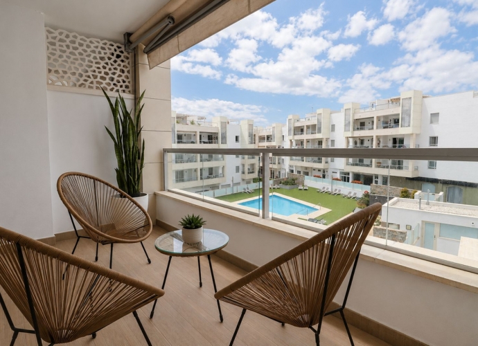 Apartamento Planta Media en San Pedro de Alcántara - 2