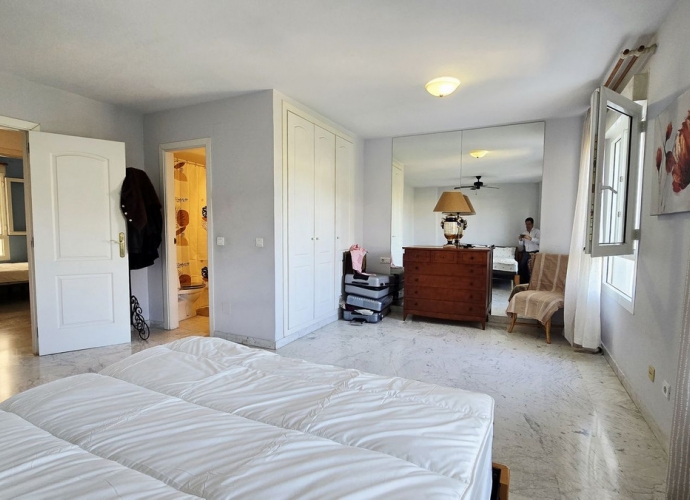 Apartamento Planta Media en Nueva Andalucía - 10