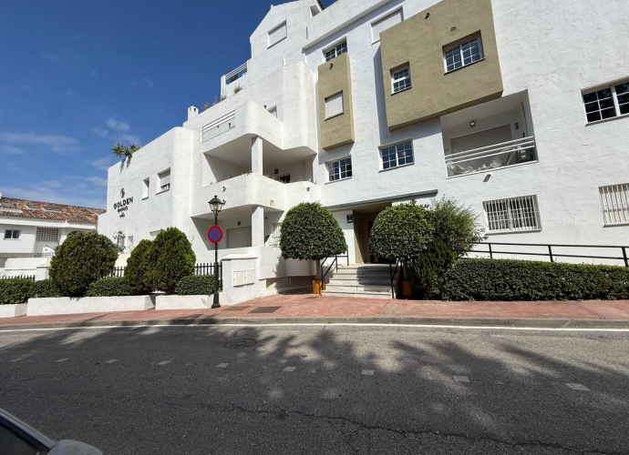 Apartamento Planta Media en Nueva Andalucía - 2