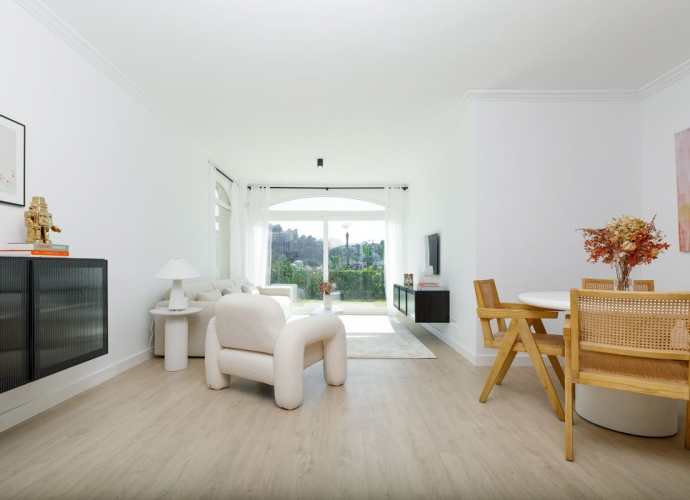 Apartamento Planta Baja en La Quinta - 3