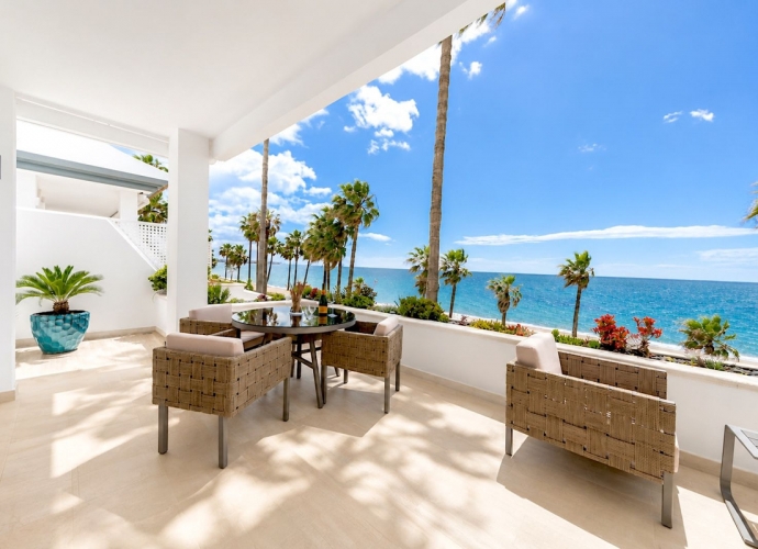 Apartamento Planta Media en New Golden Mile - 2