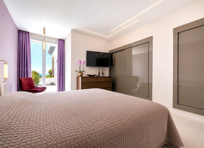 Apartamento Planta Media en New Golden Mile - 10