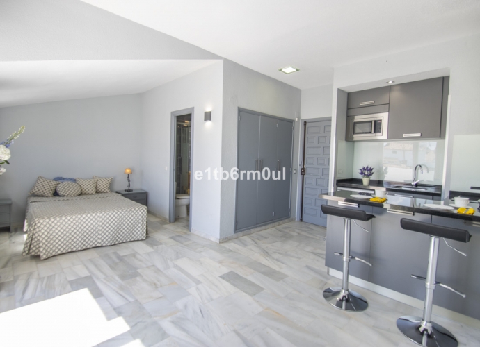 Studio Middle Floor situé à The Golden Mile - 3