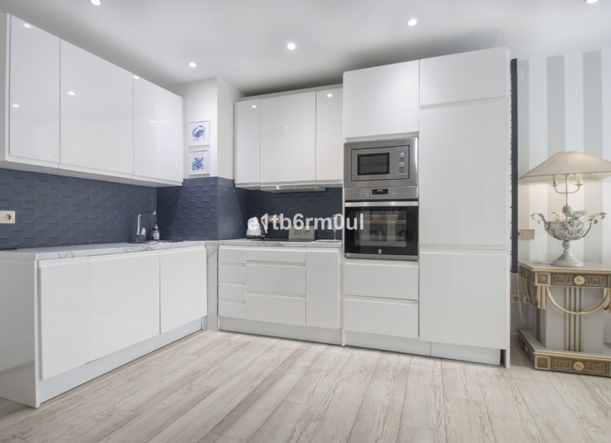 Apartamento Planta Media en The Golden Mile - 3