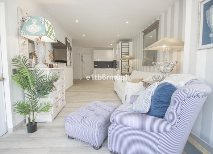 Apartamento Planta Media en The Golden Mile - 4