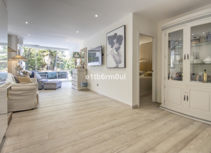 Apartamento Planta Media en The Golden Mile - 5