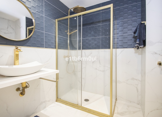 Apartamento Planta Media en The Golden Mile - 8