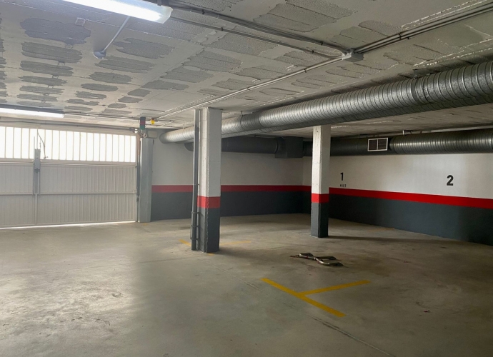 Commercial Parking Space en The Golden Mile - 2