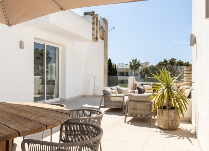 Apartamento Planta Media en Nueva Andalucía - 2