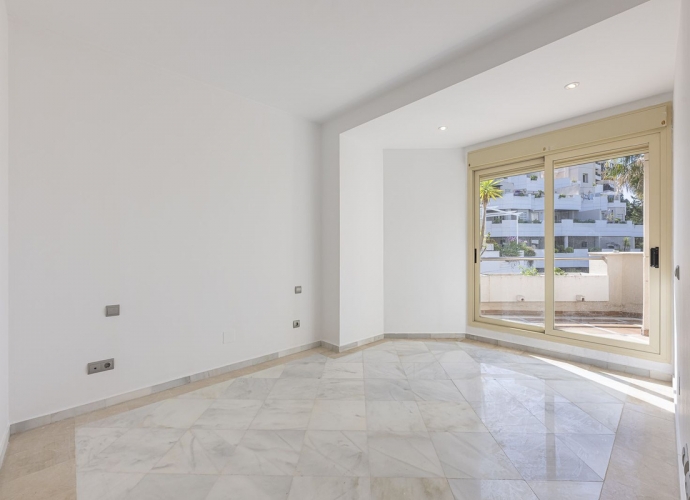 Apartamento Planta Media en Aloha - 9